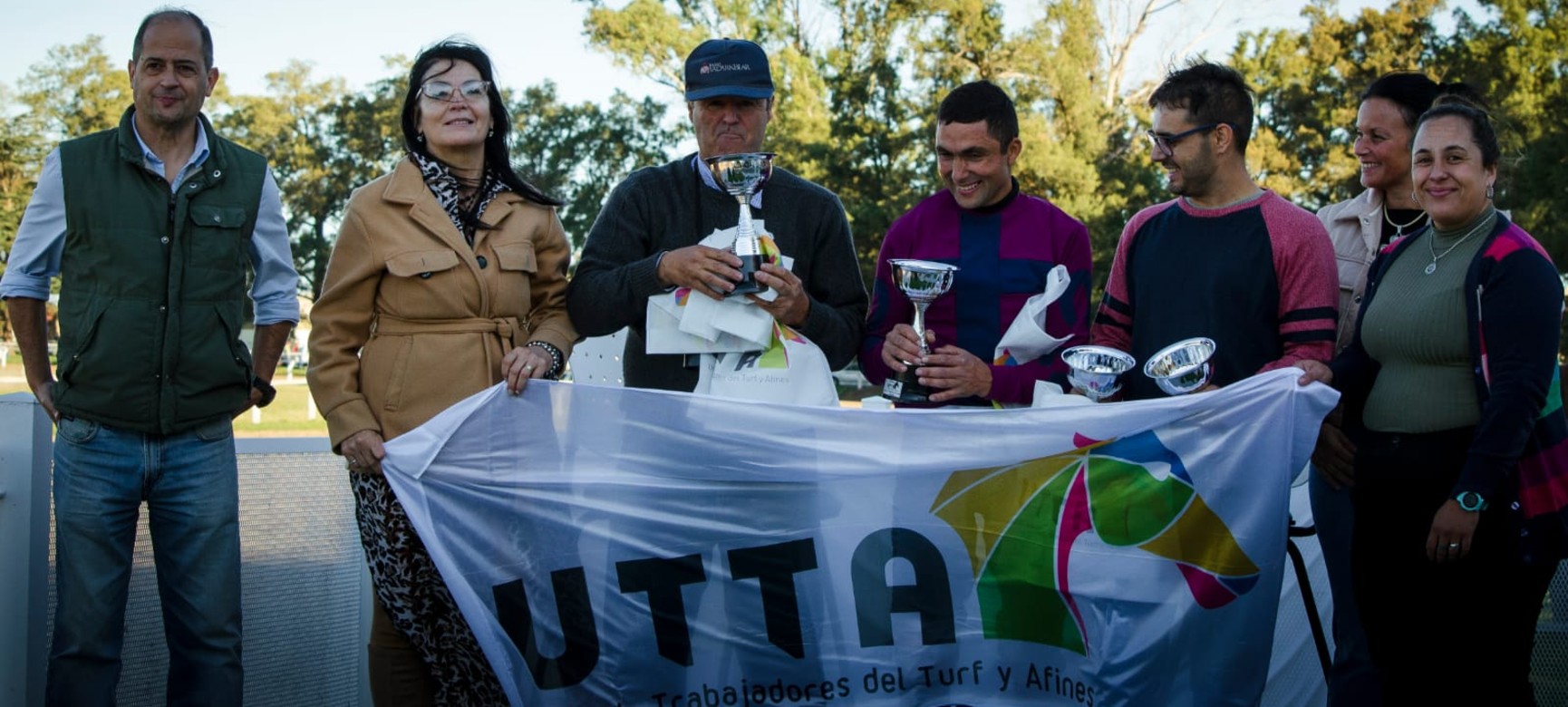 Copa UTTA en Azul: una yegua les gan a los machos